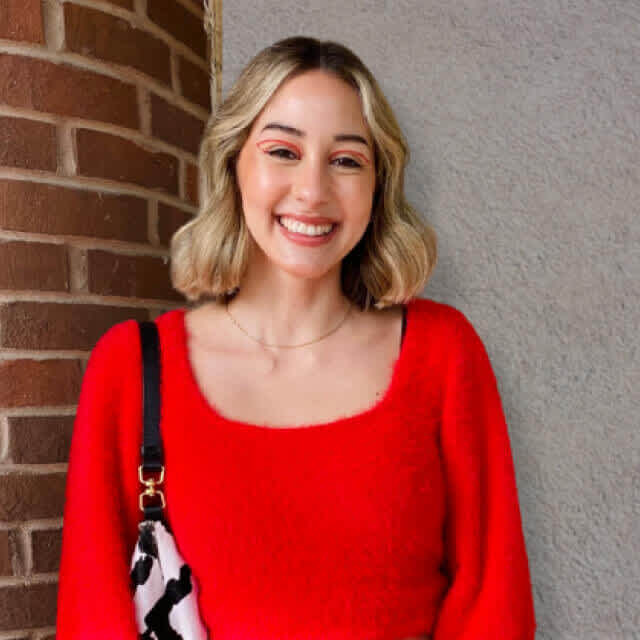 Headshot of Michelle Velázquez, marketing specialist at Symbaloo